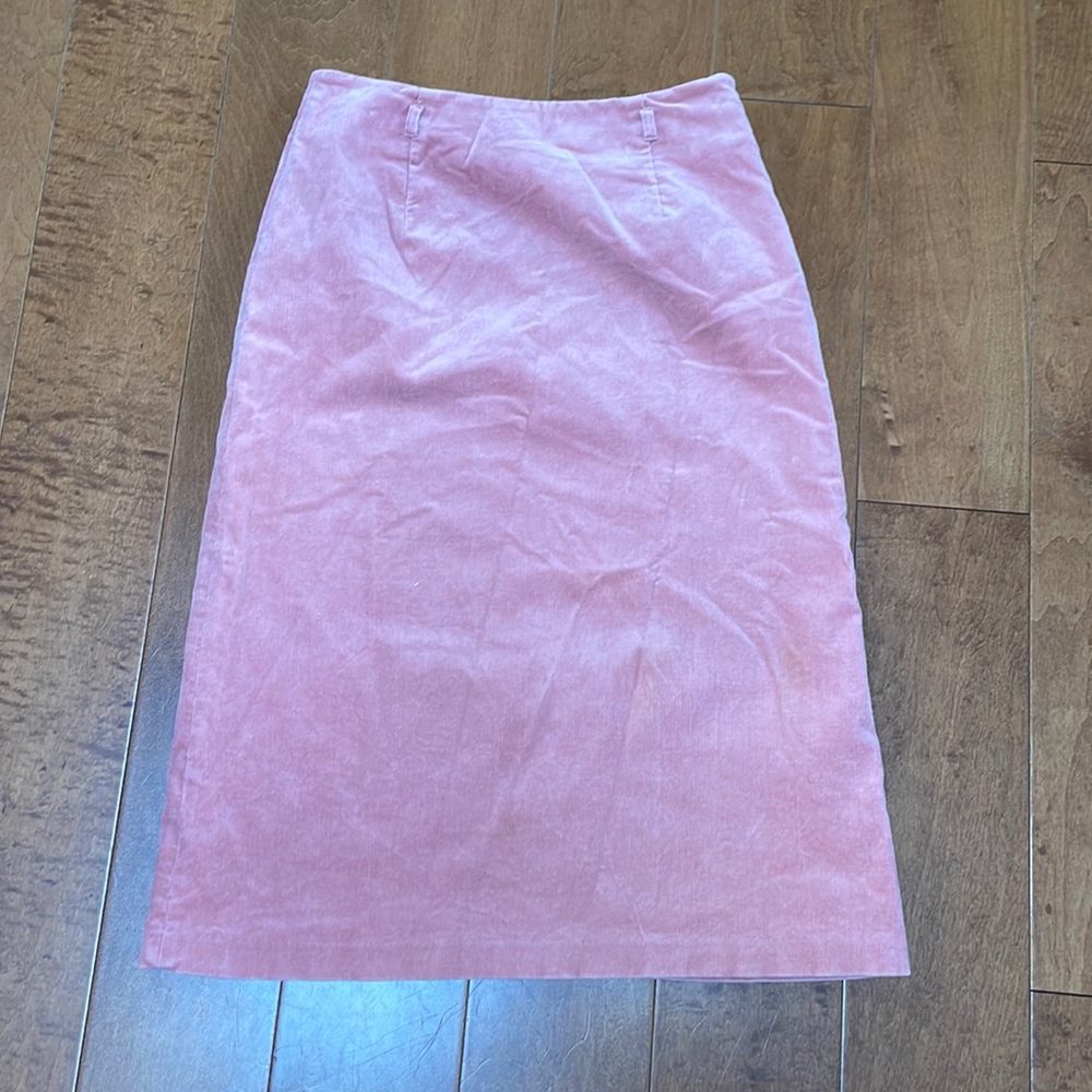 Vintage, corduroy high waisted pencil skirt!